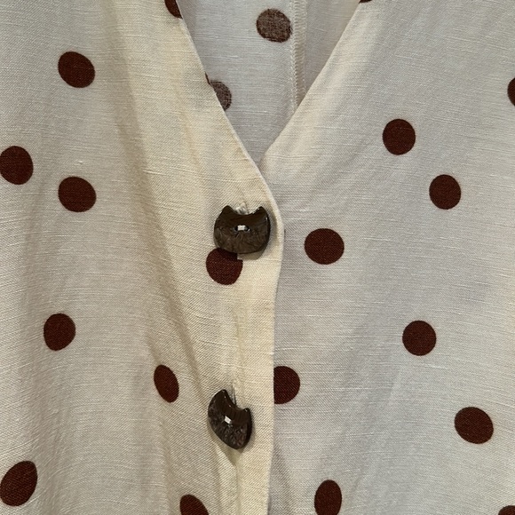 Linen Polka Dot Romper - Picture 2 of 4